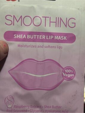 Smoothing Shea Butter & hyaluronic acid sheet mask, plump lips Lip Mask - Pink